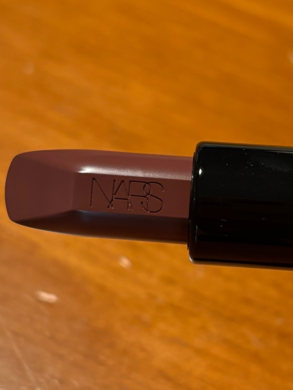 NARS Explicit Lipstick Seditious - Picture 8 of 16